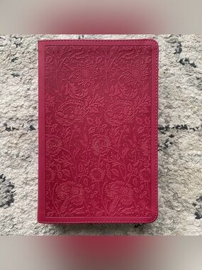 ESV Student Study Bible TruTone Berry Floral Design Crossway Imitation Leather